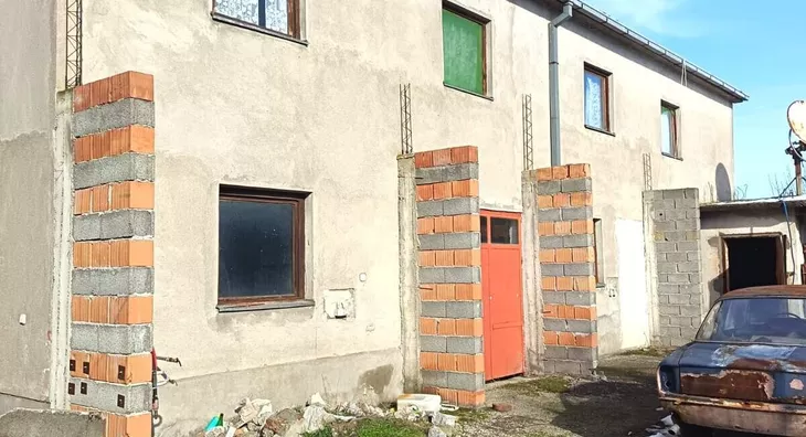 Poslovna zgrada | 4zida