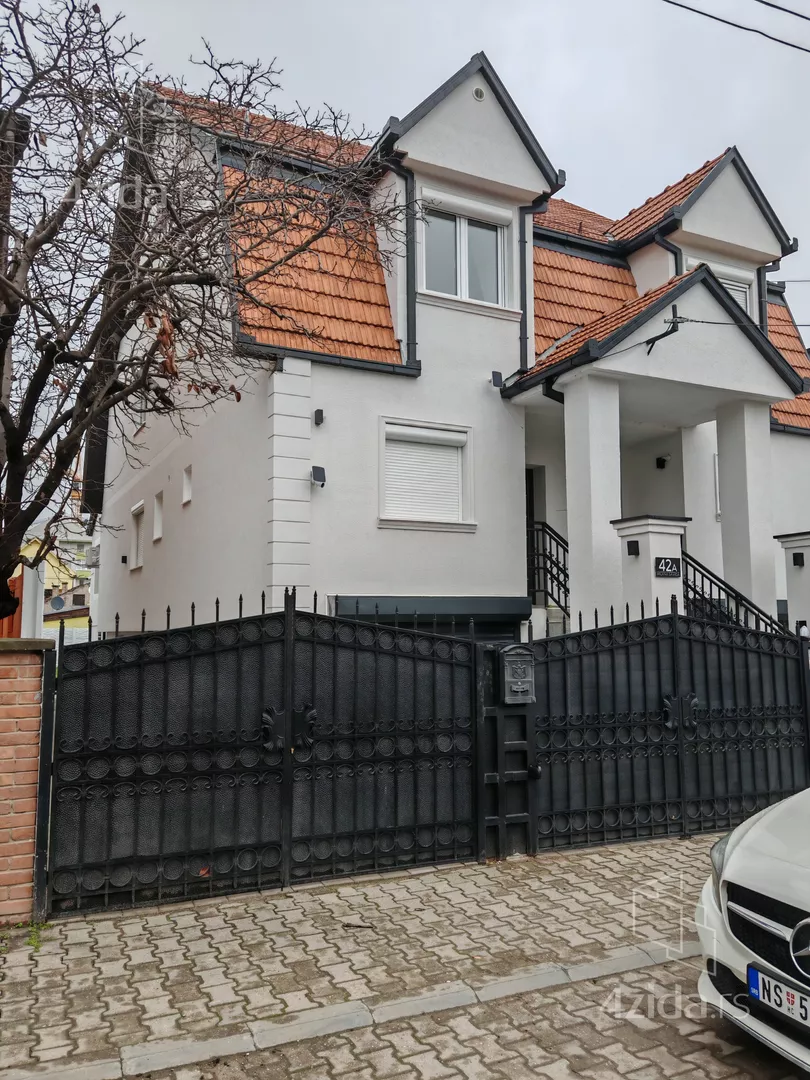 4-etažna kuća | 4zida