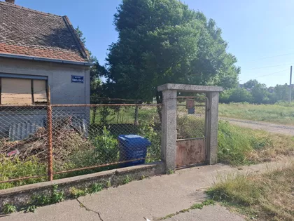 Banijska 2 | 4zida.rs