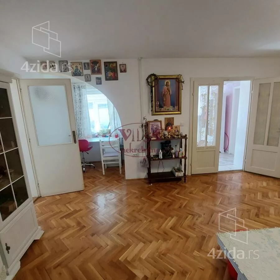 Kuća | 4zida