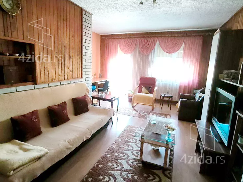 3-etažna kuća | 4zida