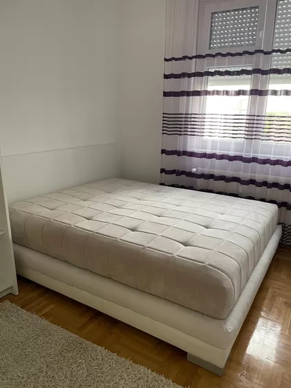 8. Marta 9 | 4zida.rs