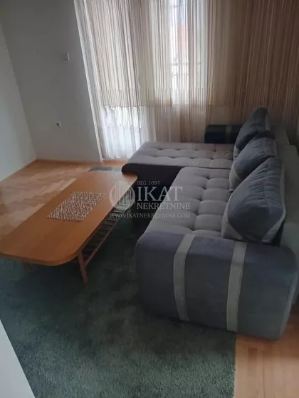 Trgovačka | 4zida.rs