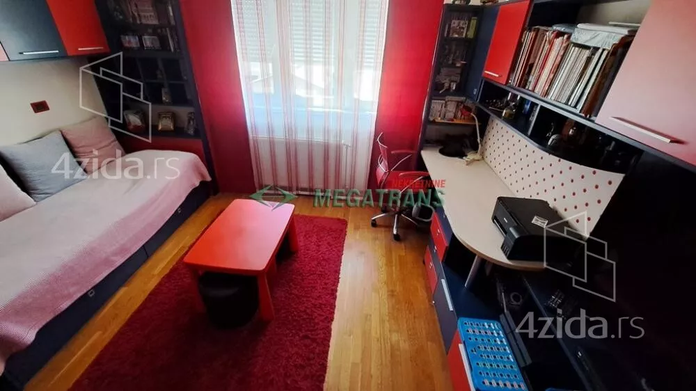 Četvorosoban stan | 4zida