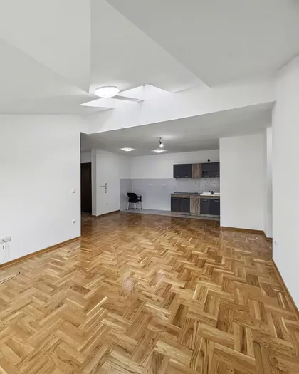 Miloša Obrenovića 31 b | 4zida.rs