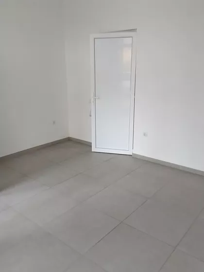 Lava Tolstoja 5 | 4zida.rs