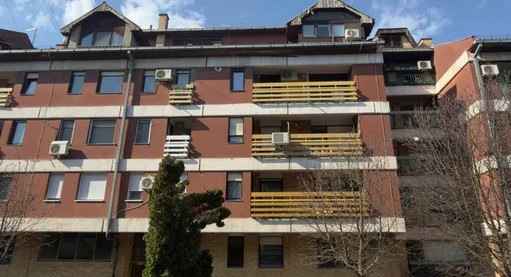 Petosoban stan | 4zida