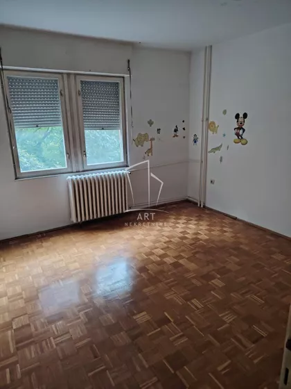 Vladimira Tomanovića | 4zida.rs
