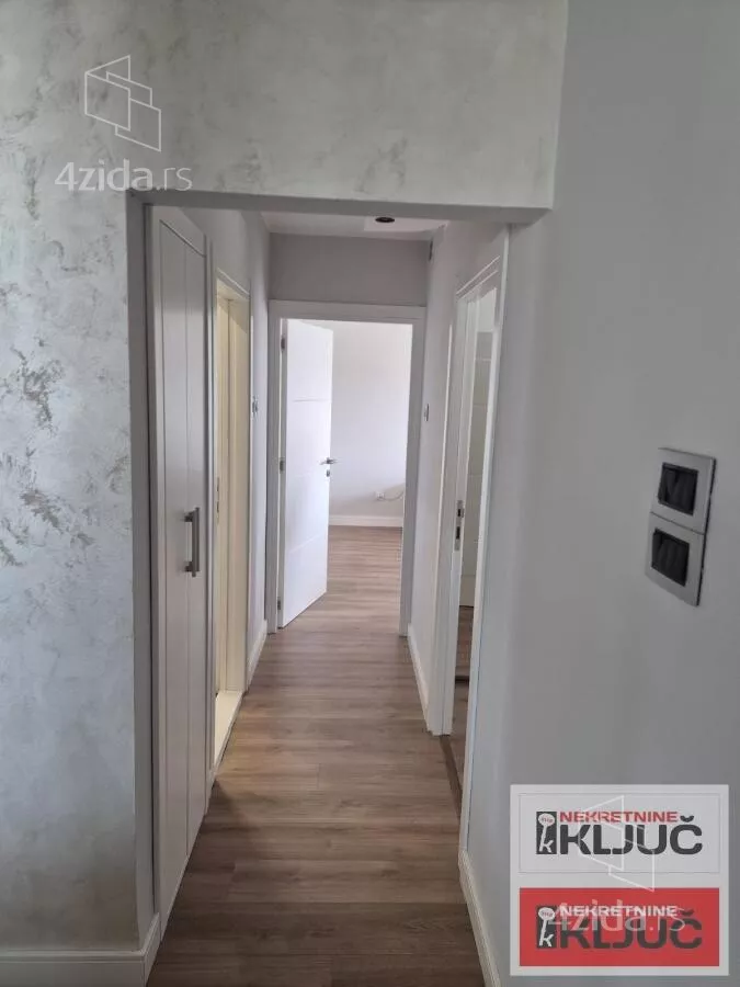 Četvoroiposoban stan | 4zida