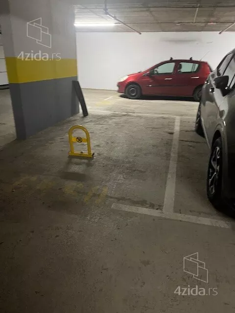 Garaža | 4zida