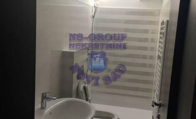 Šestosoban stan | 4zida