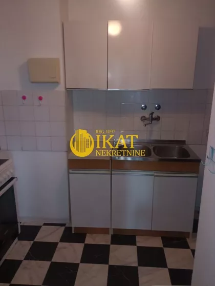 Saše Simeunovića | 4zida.rs