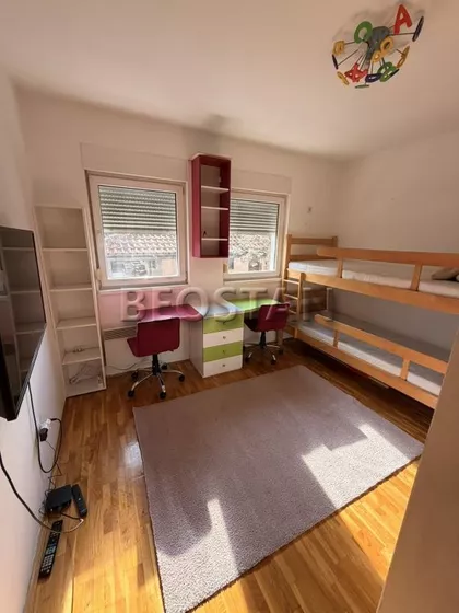 Ugrinovacki Put | 4zida.rs