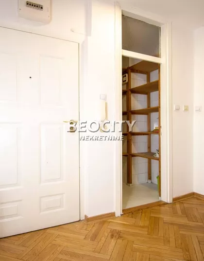 Lamartinova | 4zida.rs