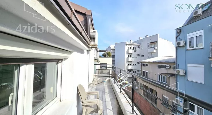 Troiposoban stan | 4zida