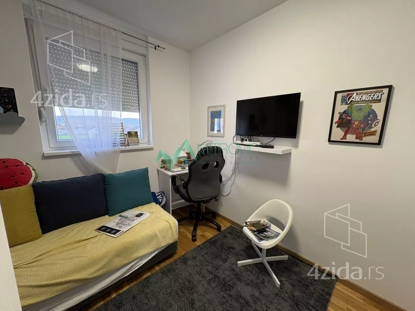 Troiposoban stan | 4zida