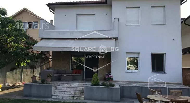 Šestosoban stan | 4zida