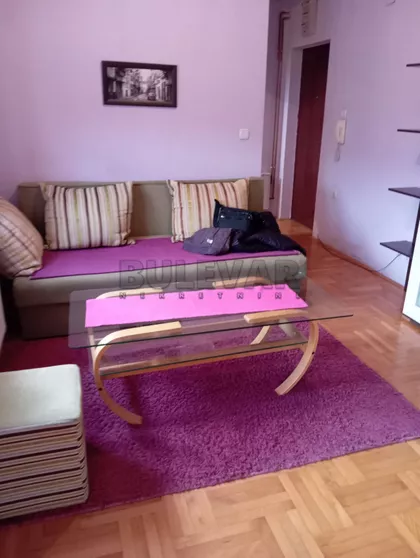 Milana Rakića | 4zida.rs