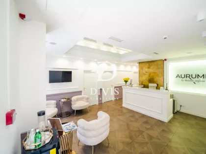 Strahinjića Bana bb | 4zida.rs