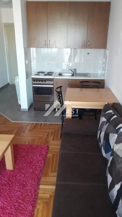 Bulevar Cara Lazara | 4zida.rs