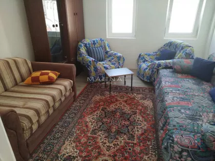 Svetosavska | 4zida.rs