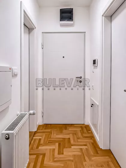 Cara Dušana | 4zida.rs
