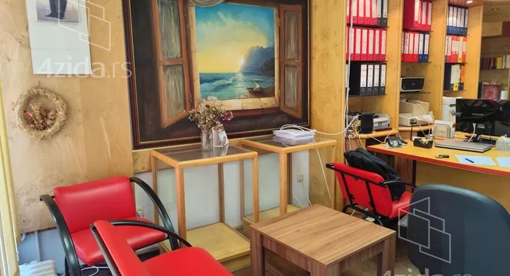 Poslovni prostor | 4zida