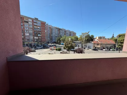 Trg Pavla Stojkovića | 4zida.rs