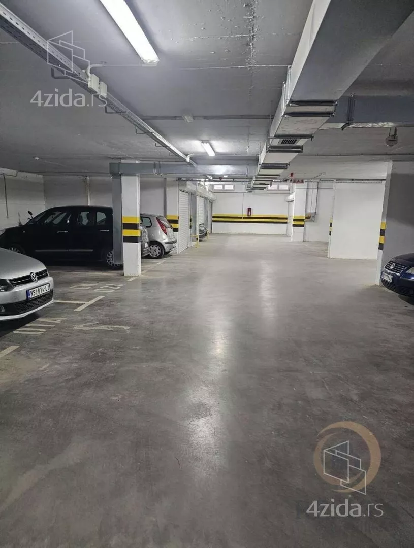 Garaža | 4zida