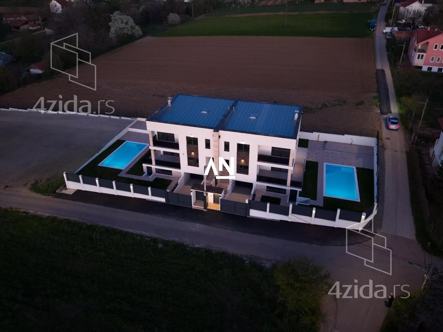 Kuća | 4zida