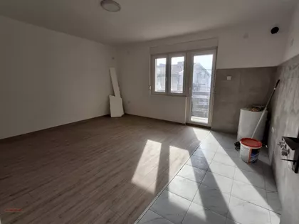 KALUĐERICA-OKRETNICA AUTOBUSA 309 | 4zida.rs