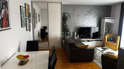 Ugrinovačka | 4zida.rs