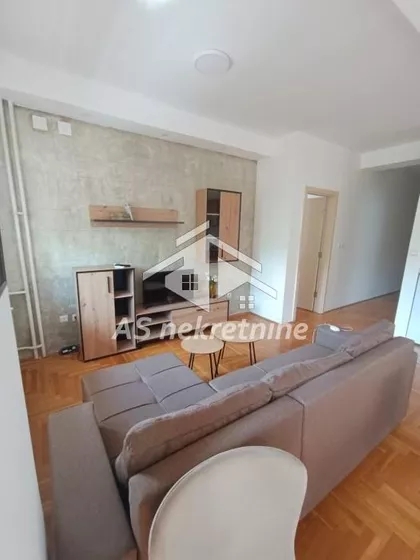 FON - Voždovac | 4zida.rs