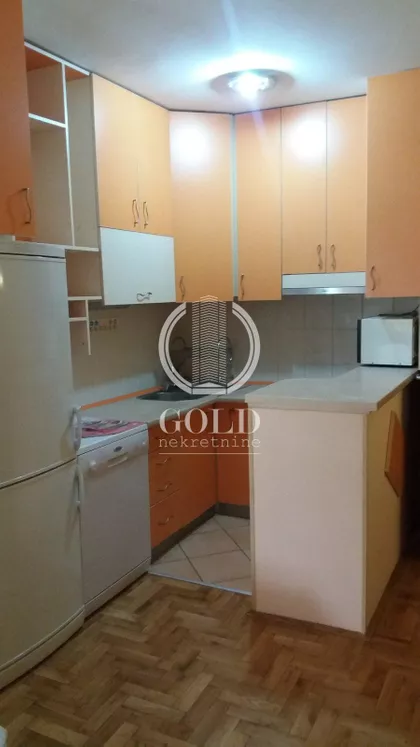 Jelene Lozanić | 4zida.rs