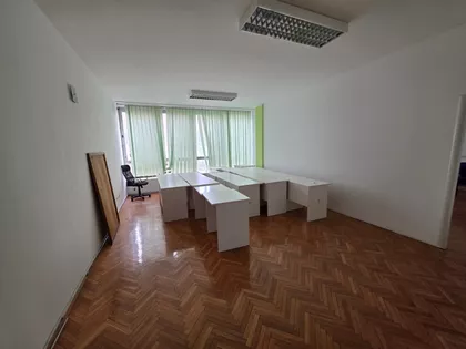 Nemanjina | 4zida.rs