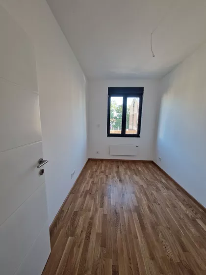 Miloša Obrenovića 25 | 4zida.rs