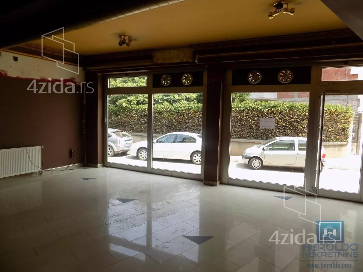 Poslovni prostor | 4zida
