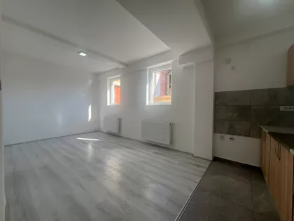 Trijangla | 4zida.rs