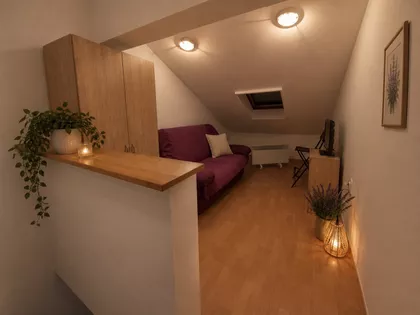 Hadži Ruvimova | 4zida.rs