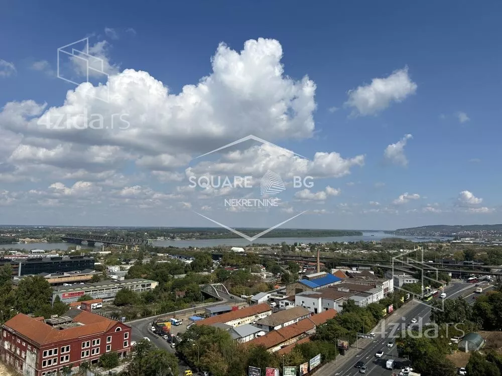 Četvoroiposoban stan | 4zida