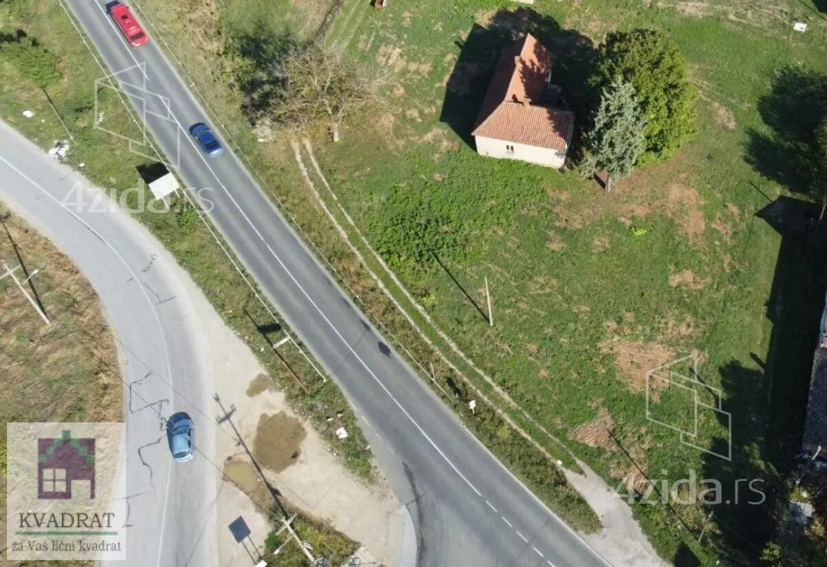 Plac | 4zida