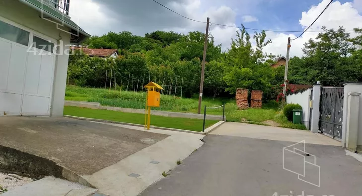 Plac | 4zida