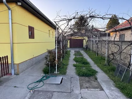 Mali Bajmok | 4zida.rs