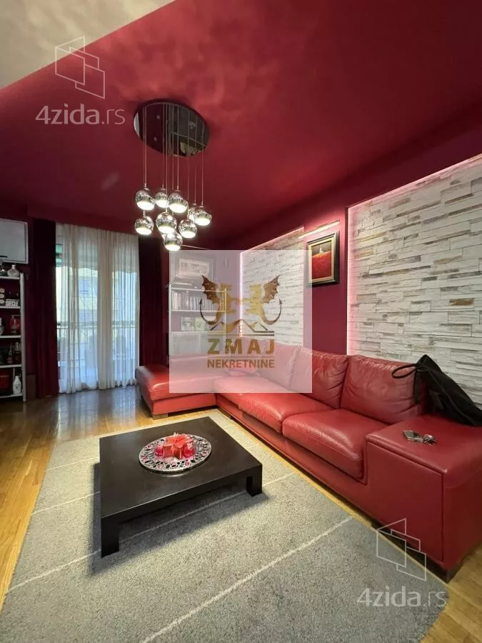 Petosoban stan | 4zida