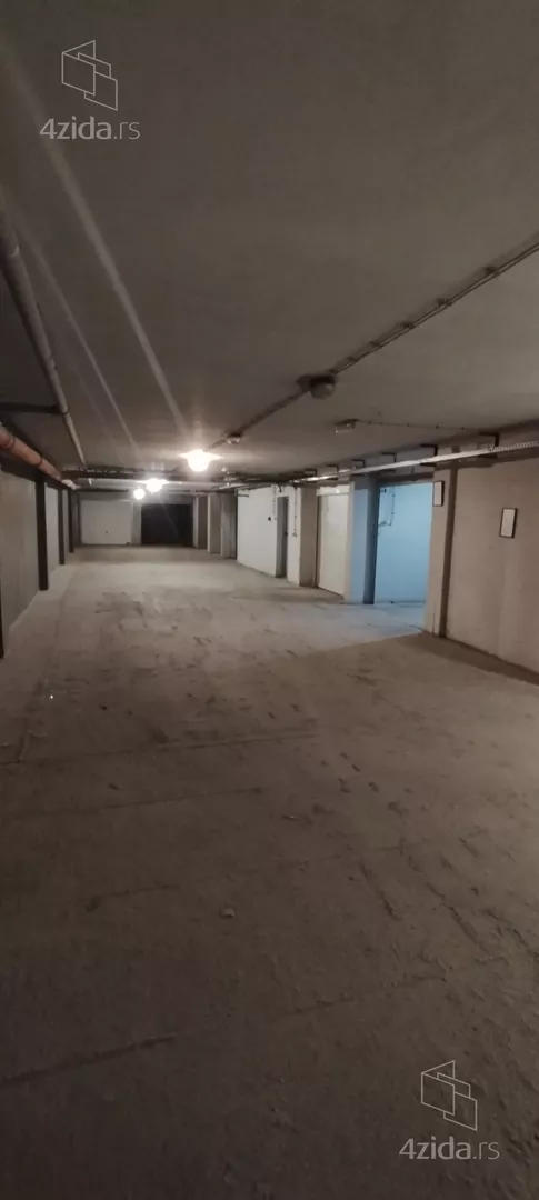 Garaža | 4zida