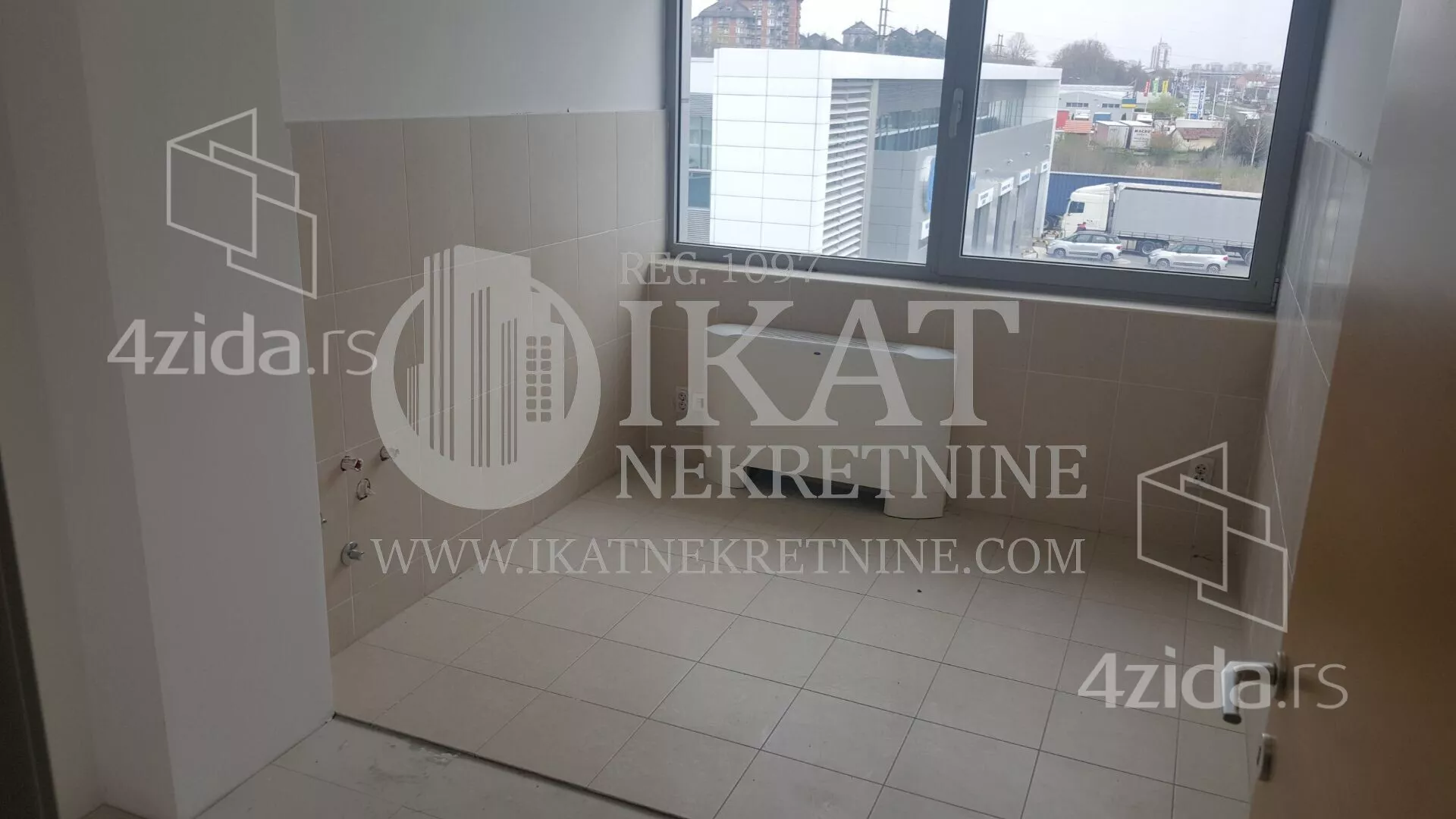 Poslovni prostor | 4zida