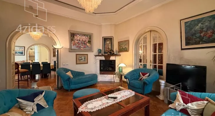 Petoiposoban stan | 4zida