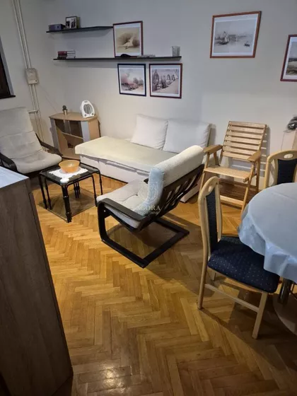 16. Oktobra | 4zida.rs