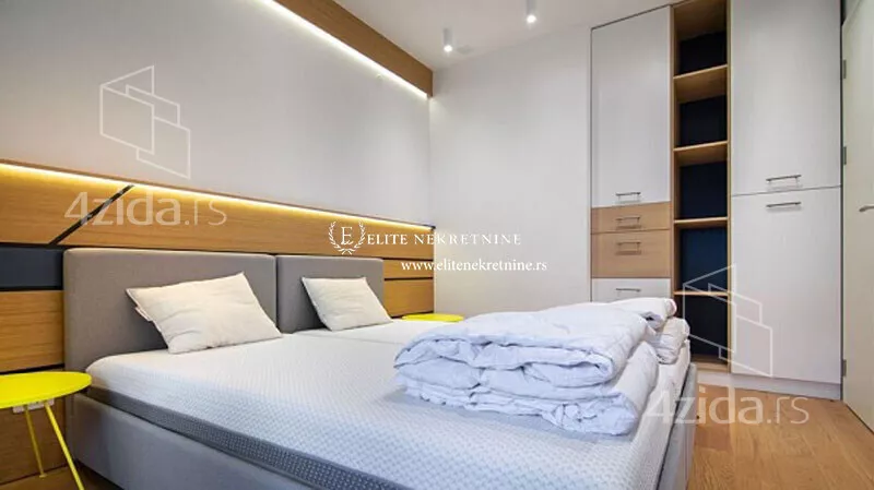 Petosoban stan | 4zida