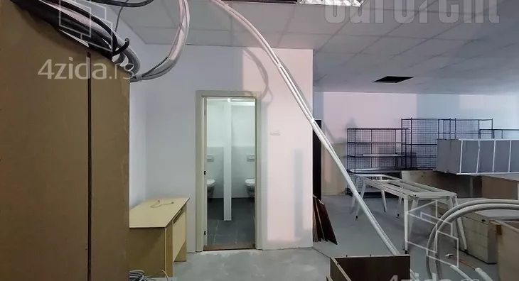 Poslovni prostor | 4zida